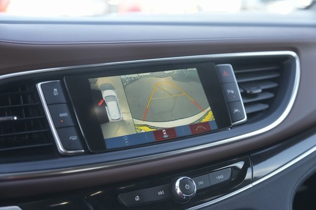 Used 2018 Buick Enclave Avenir w/ Avenir Technology Package image 27