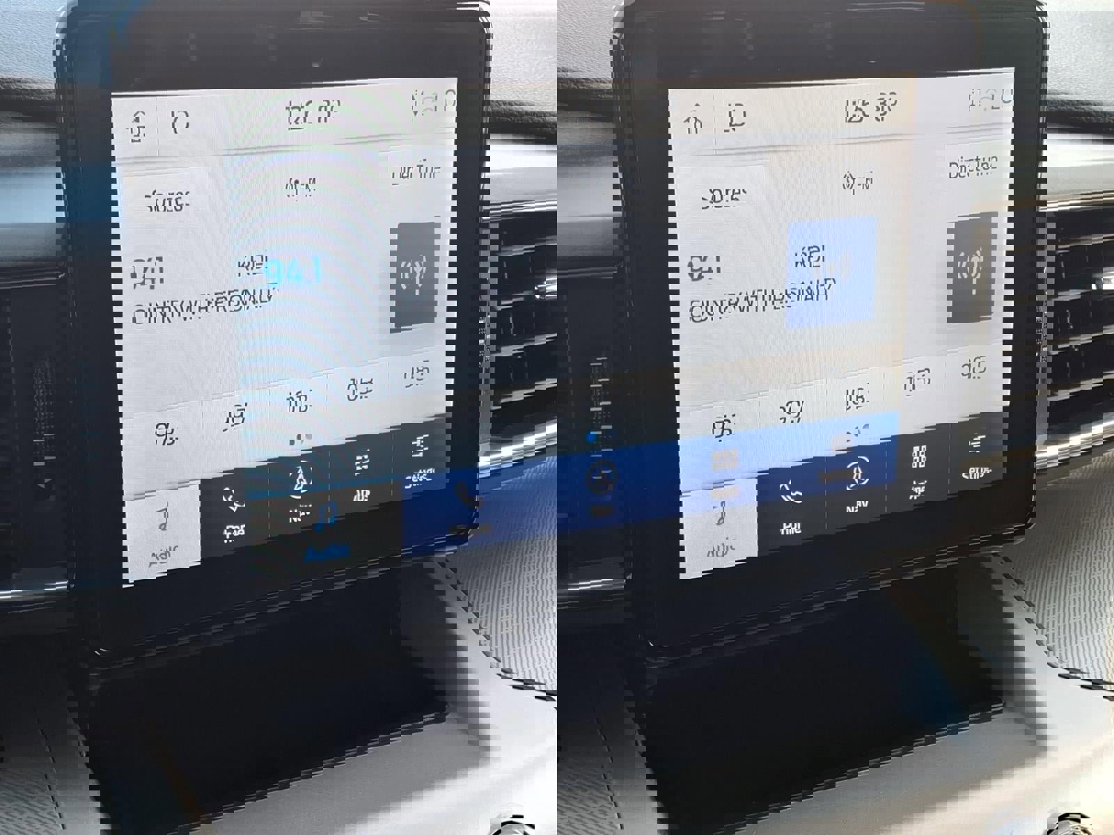 Certified 2022 Ford Explorer XLT w/ Equipment Group 202A image 27