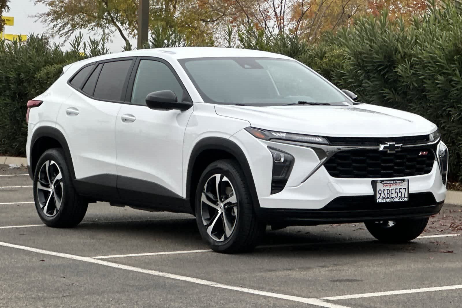 Used 2025 Chevrolet Trax RS w/ Driver Confidence Package image 7