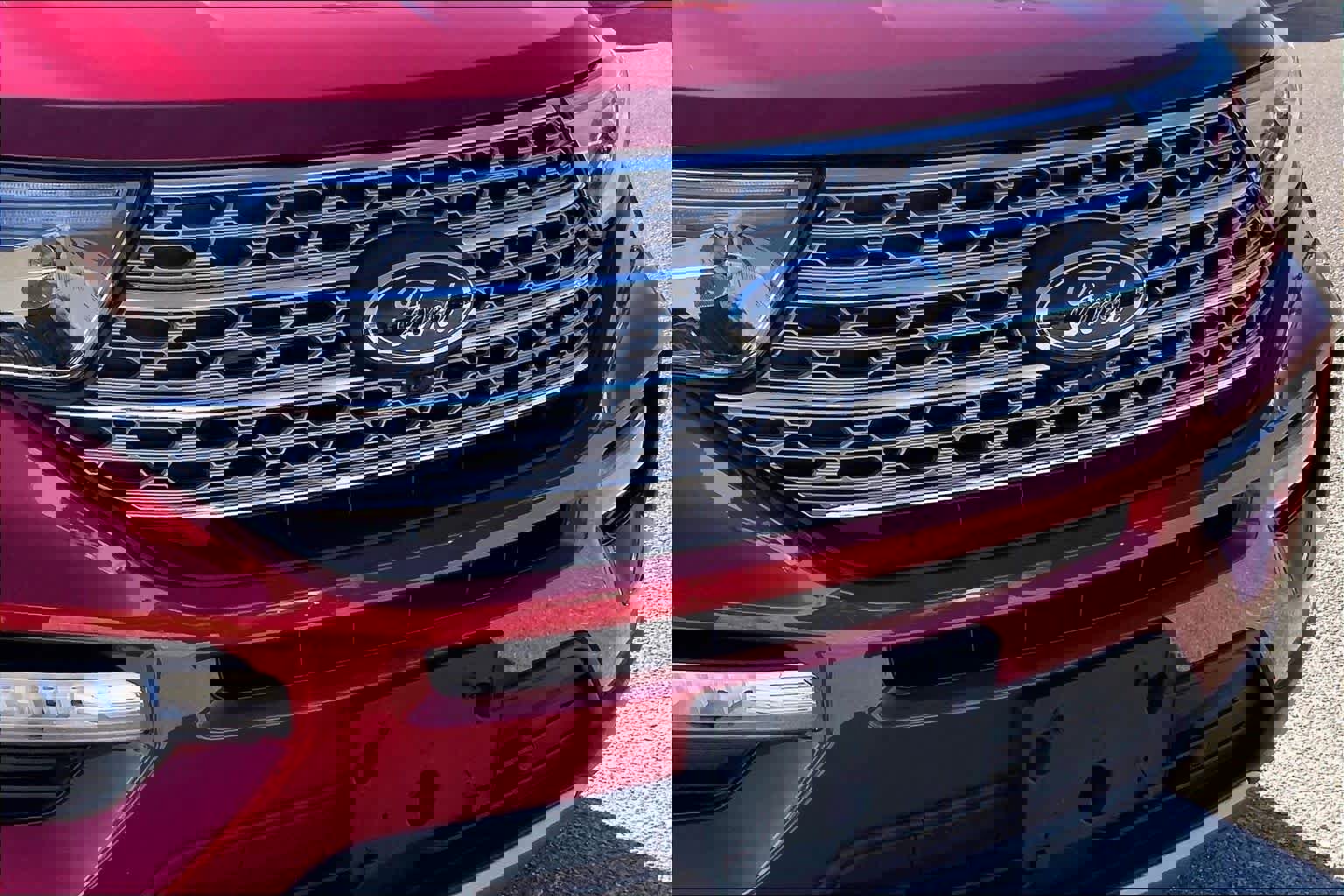 Certified 2022 Ford Explorer Limited w/ Equipment Group 301A image 29