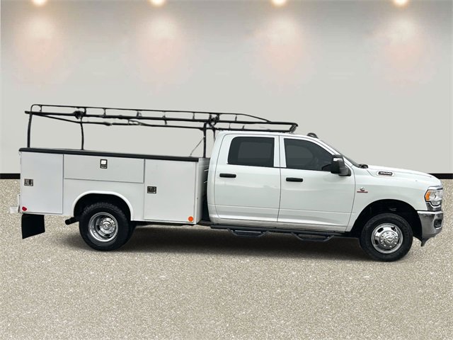 Used 2024 RAM 3500 Tradesman w/ Chrome Appearance Group image 4