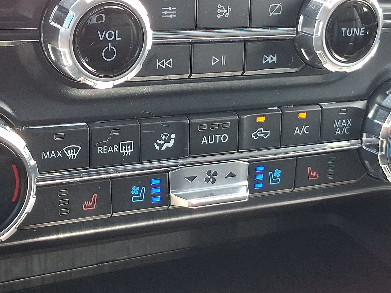 Certified 2021 Ford F150 Lariat w/ Equipment Group 501A Mid AWD/4WD image 27