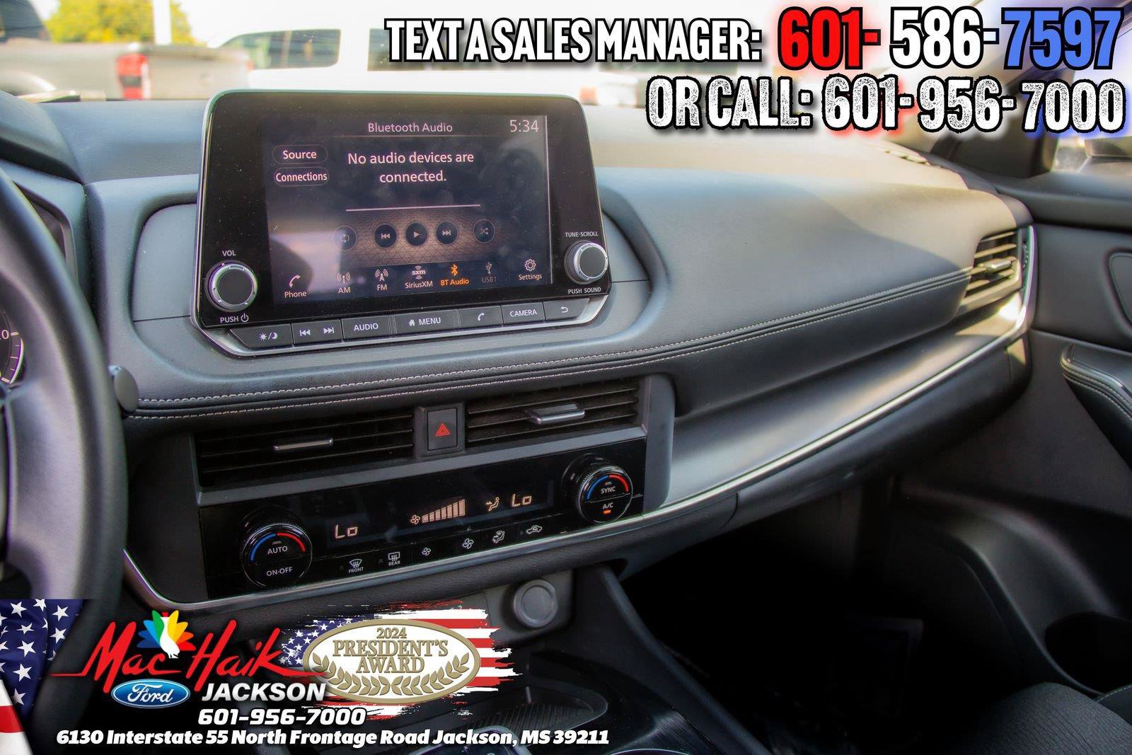 Used 2024 Nissan Rogue SV AWD/4WD image 13