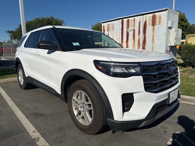 Certified 2025 Ford Explorer Active image 4