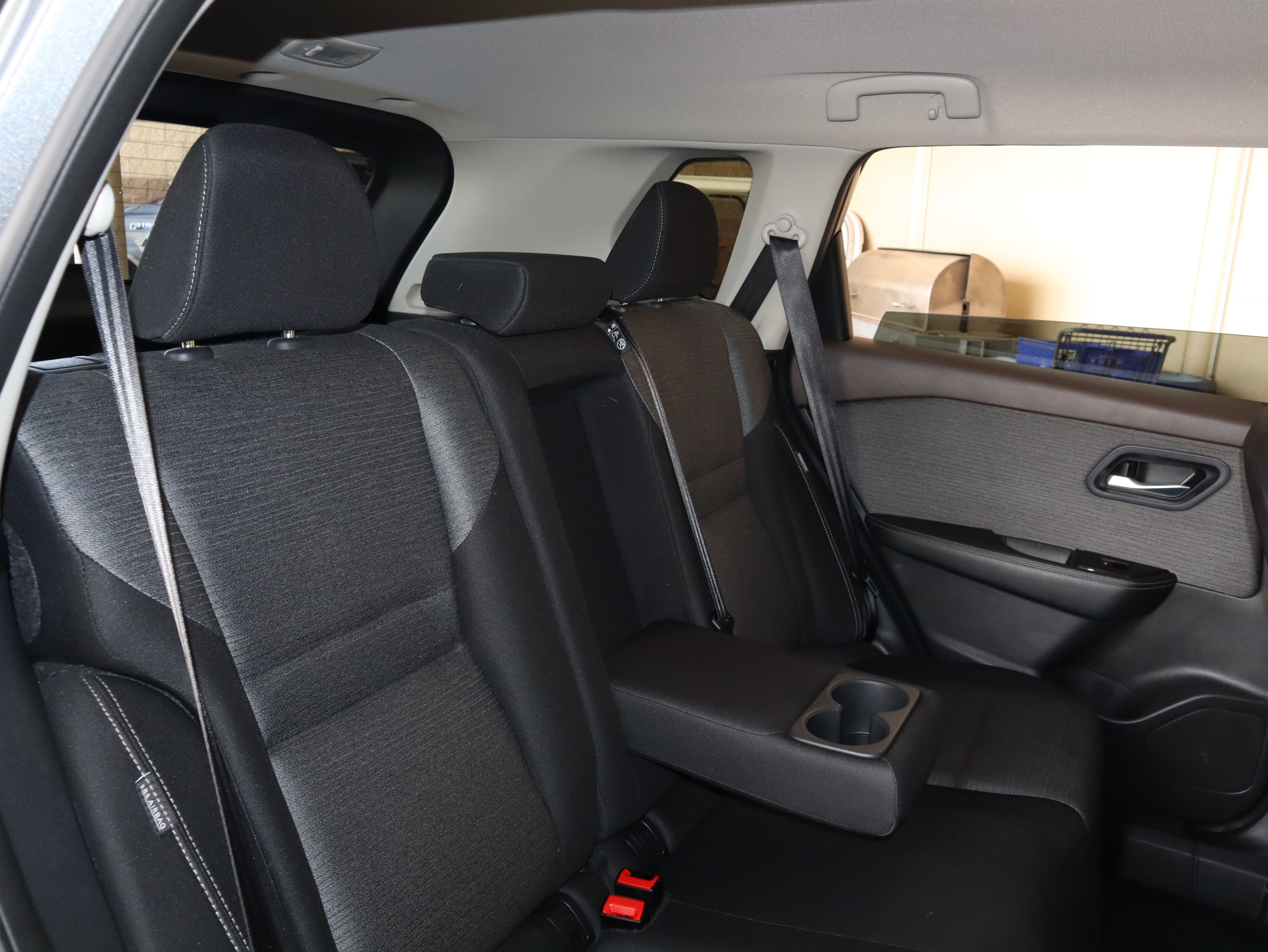 Used 2023 Nissan Rogue SV AWD/4WD image 43