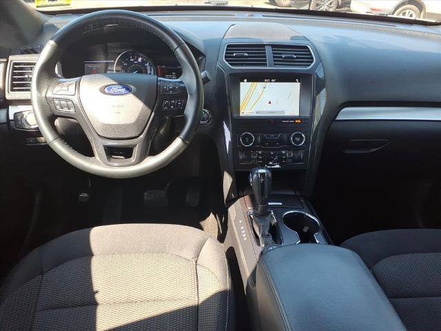 Certified 2019 Ford Explorer XLT w/ Equipment Group 201A AWD/4WD image 10