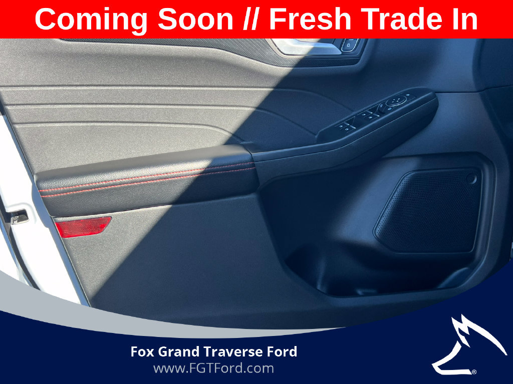 Certified 2025 Ford Escape ST-Line Select AWD/4WD image 14