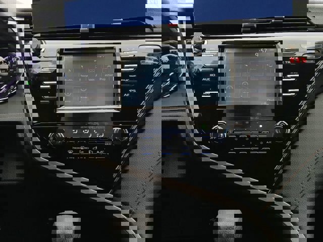 Used 2019 Toyota Camry LE FWD image 14