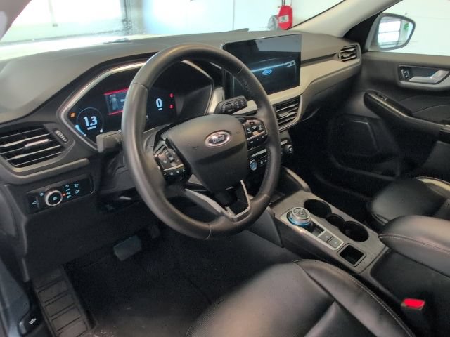 Certified 2024 Ford Escape Platinum AWD/4WD image 10