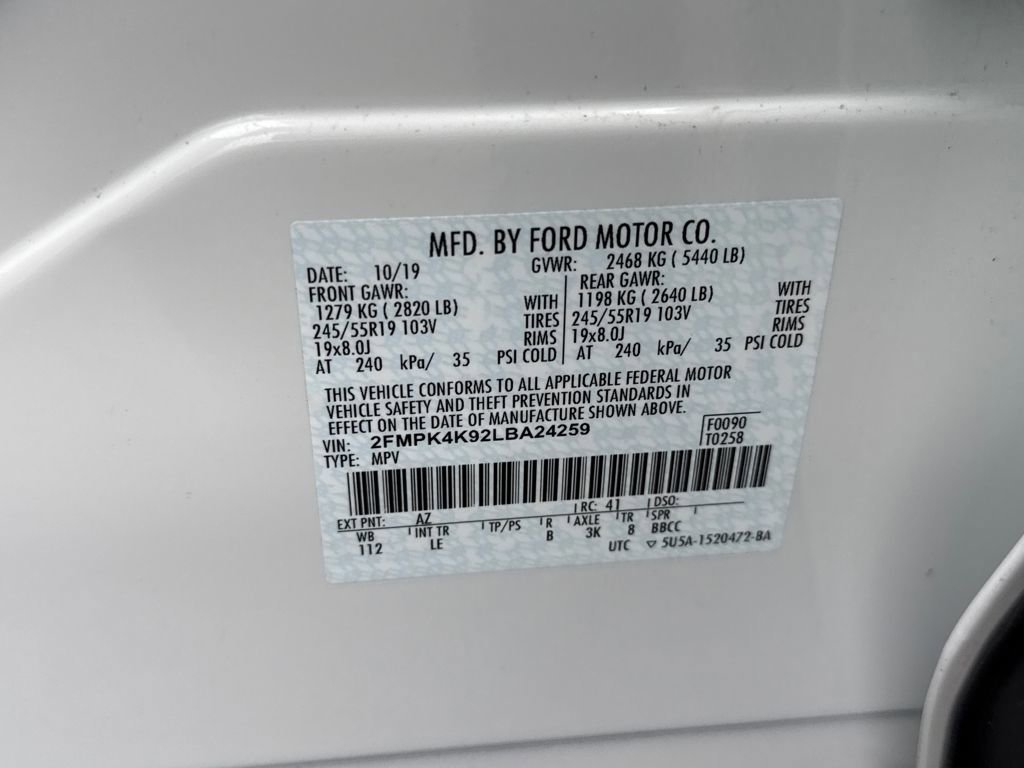 Certified 2020 Ford Edge Titanium w/ Class II Trailer Tow Package image 17