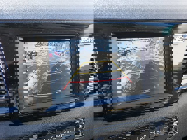 Used 2019 Kia Niro EX image 29