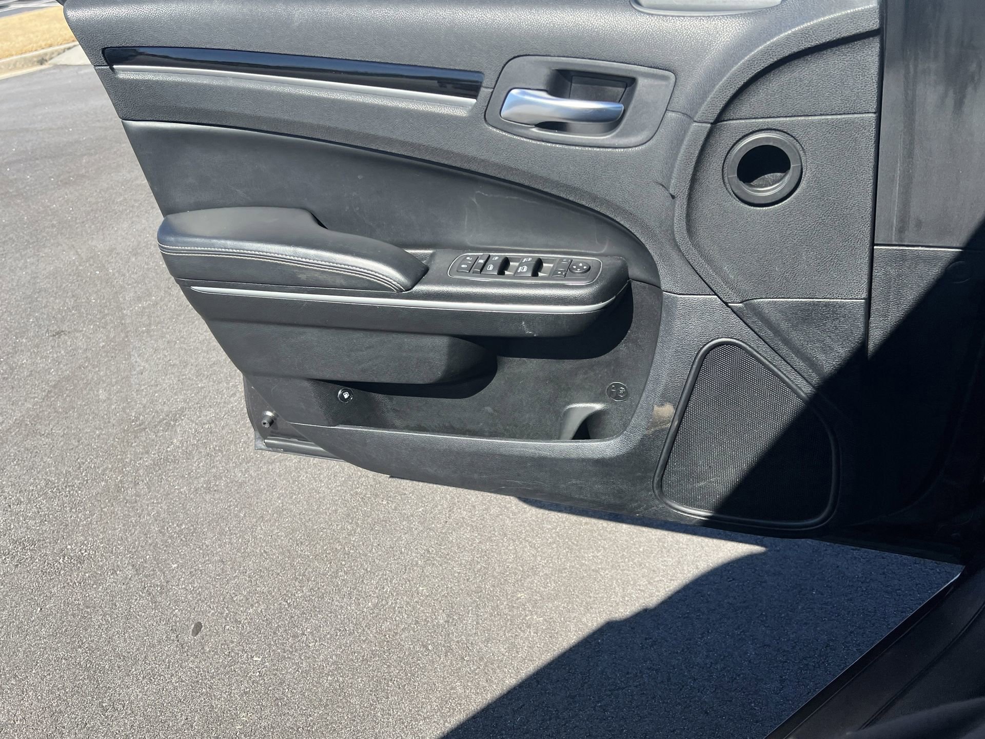 Used 2023 Chrysler 300 S image 21