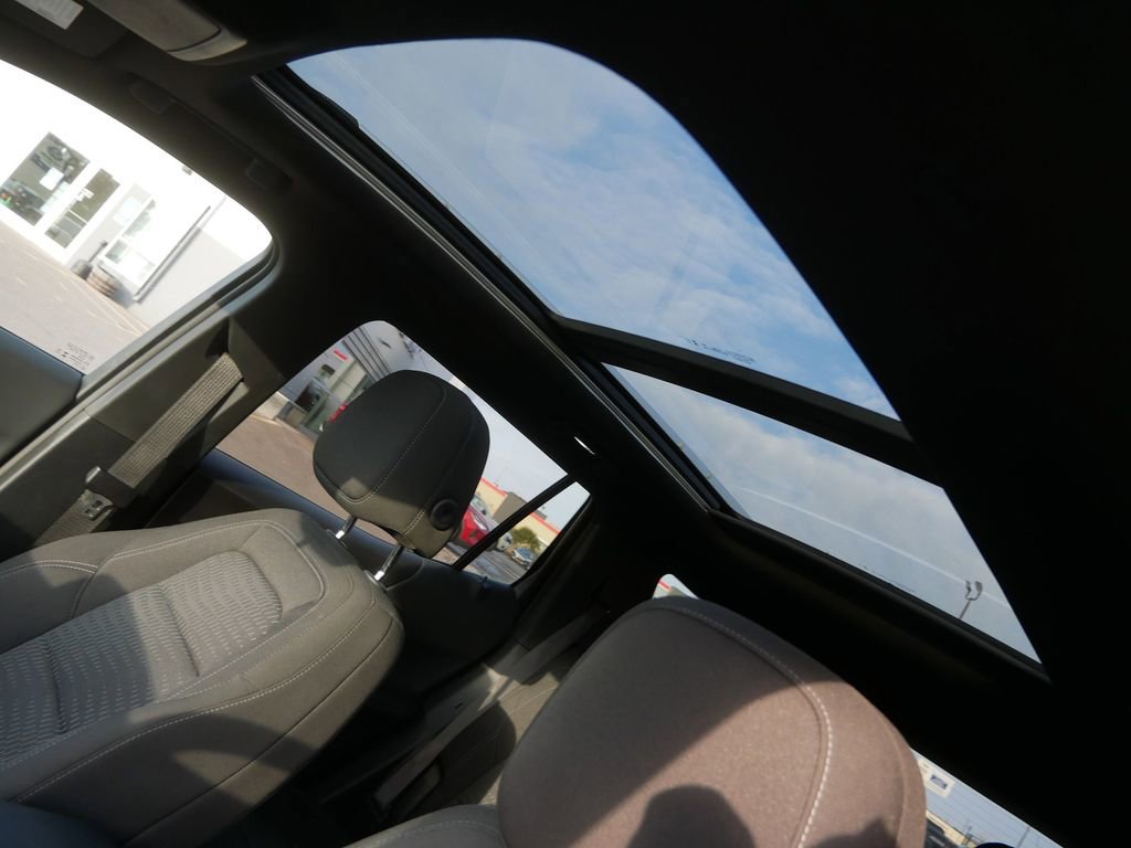 Used 2025 Chevrolet Equinox LT image 10