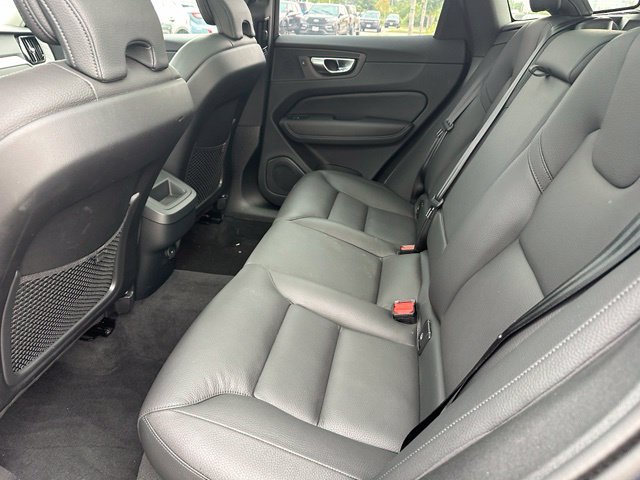 Used 2025 Volvo XC60 B5 Plus AWD/4WD image 14