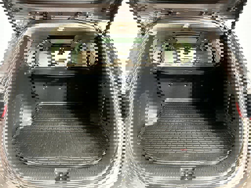 Used 2020 Hyundai Santa Fe Limited image 24