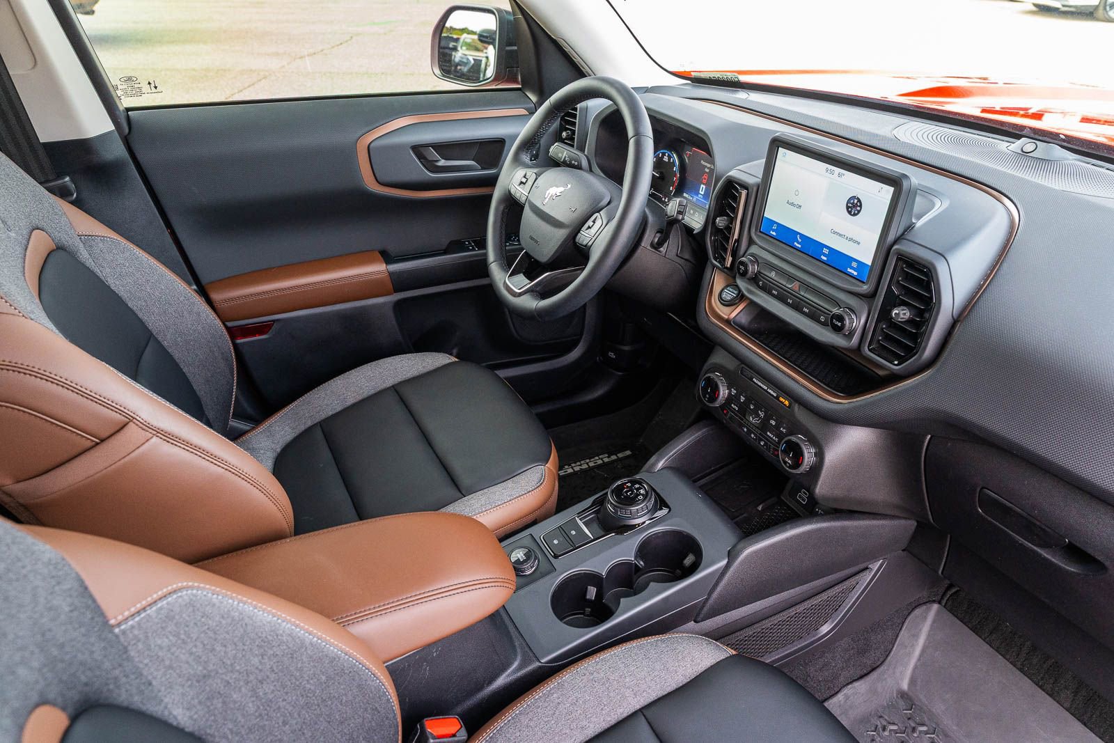 Certified 2024 Ford Bronco Sport Outer Banks w/ Tech Package image 13