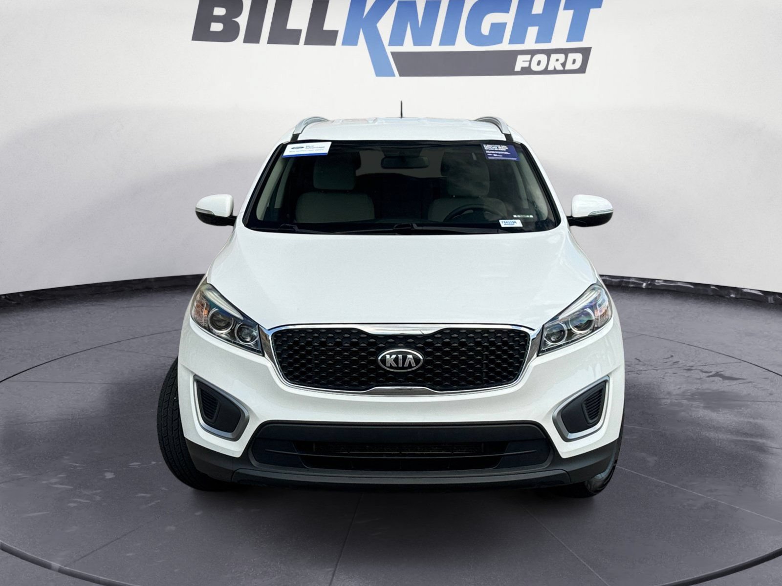 Used 2017 Kia Sorento FWD image 8