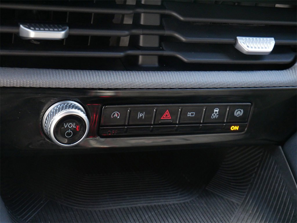 Certified 2025 Ford Explorer ST-Line w/ ST-Line Street Pack image 25