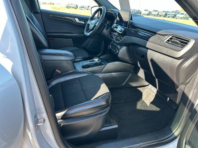 Certified 2025 Ford Escape ST-Line AWD/4WD image 20