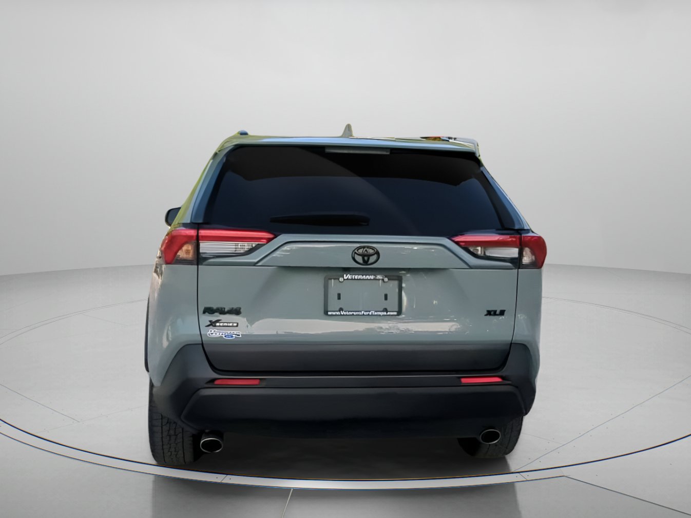 Used 2022 Toyota RAV4 XLE w/ Convenience Package FWD image 23