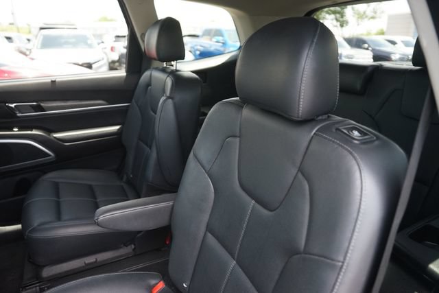 Used 2020 Kia Telluride EX w/ EX Premium Package AWD/4WD image 14