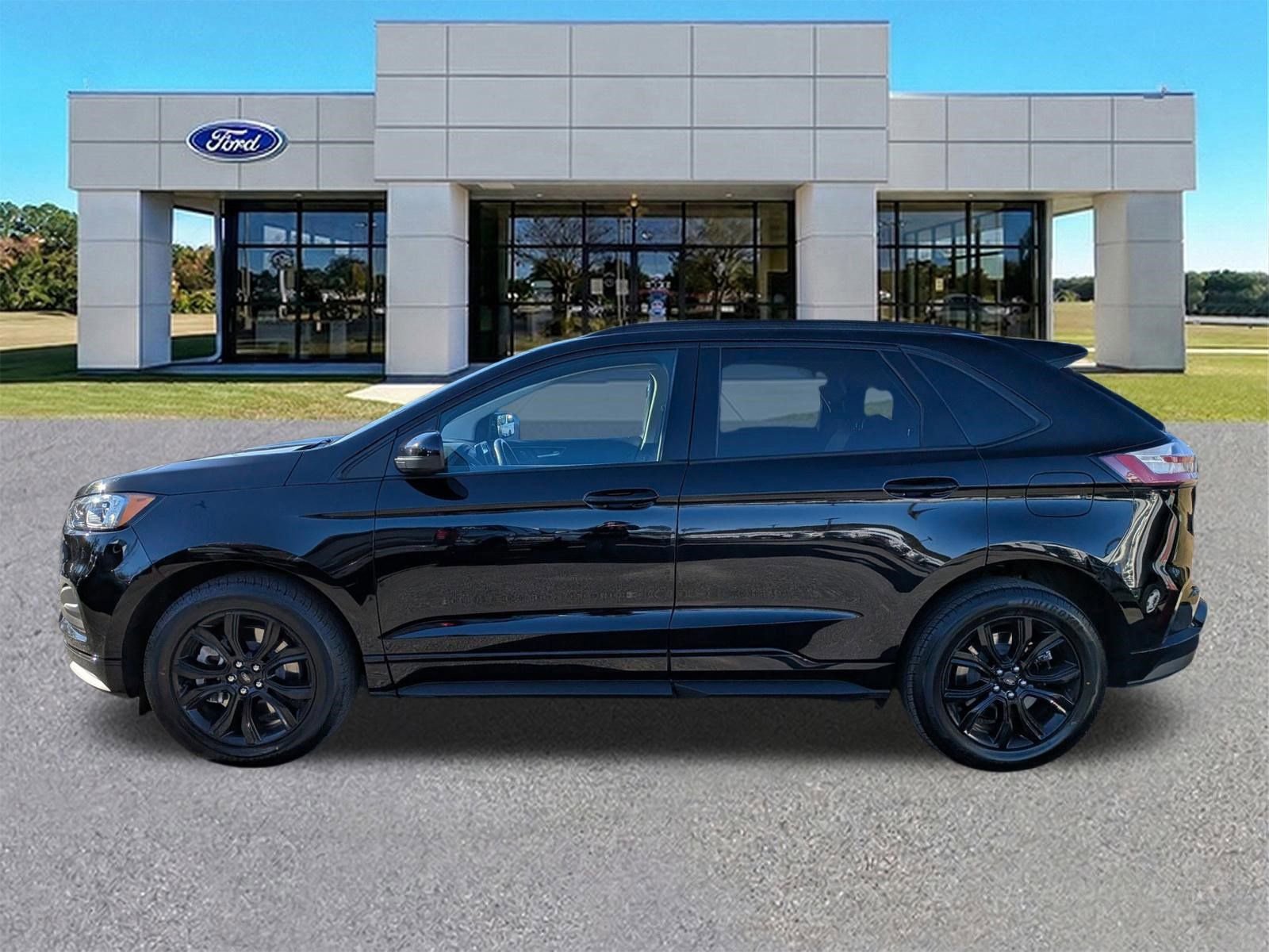 Certified 2022 Ford Edge SE w/ Black Appearance Package video 2