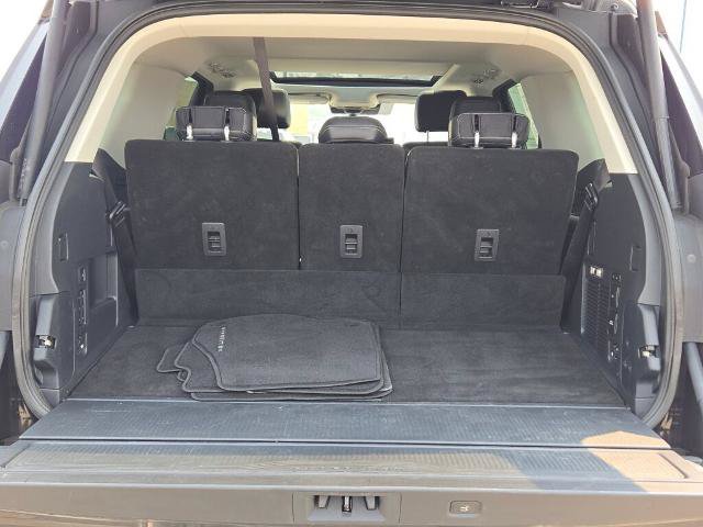 Certified 2025 Ford Expedition Platinum AWD/4WD image 17