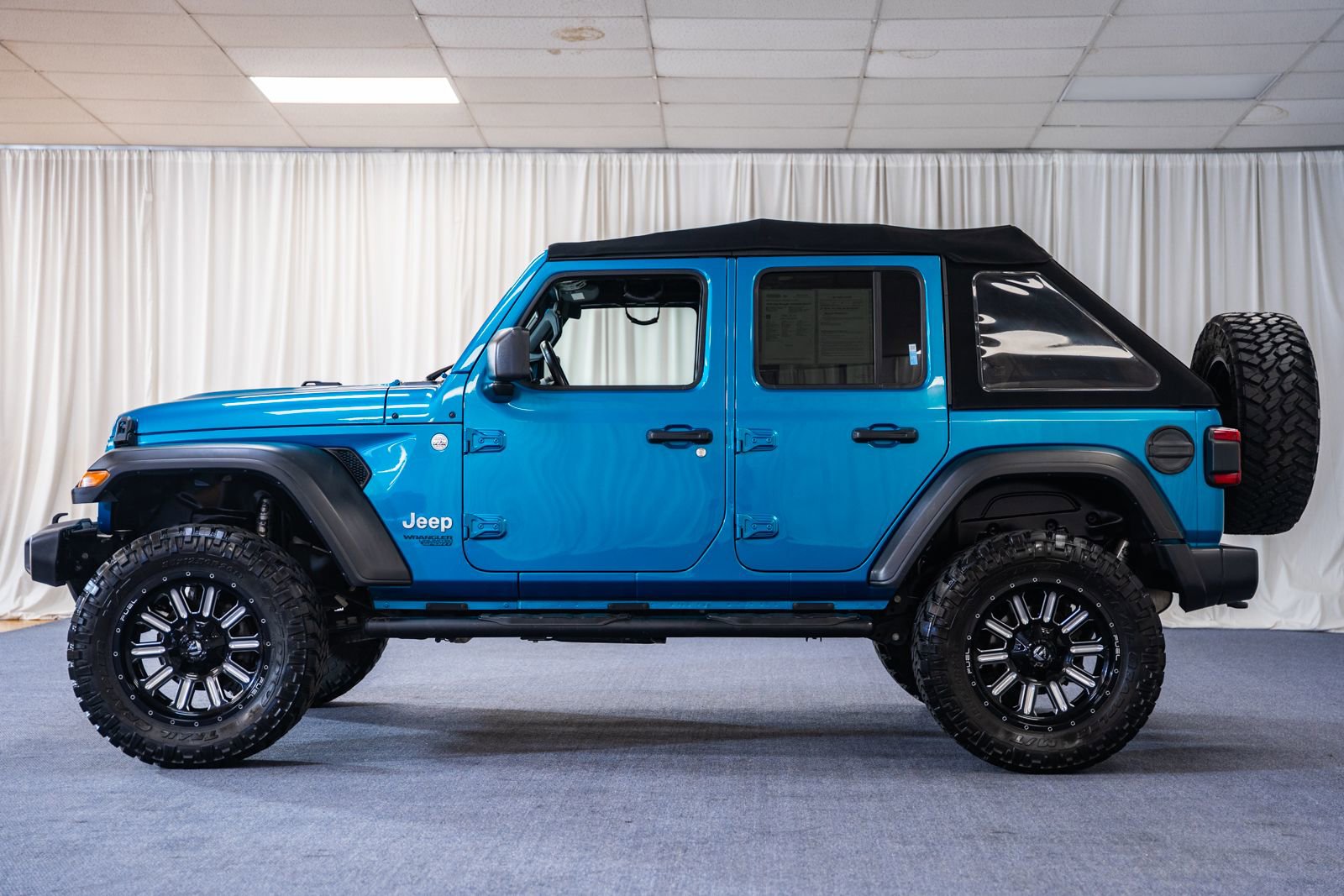 Used 2020 Jeep Wrangler Unlimited Sport S AWD/4WD image 4
