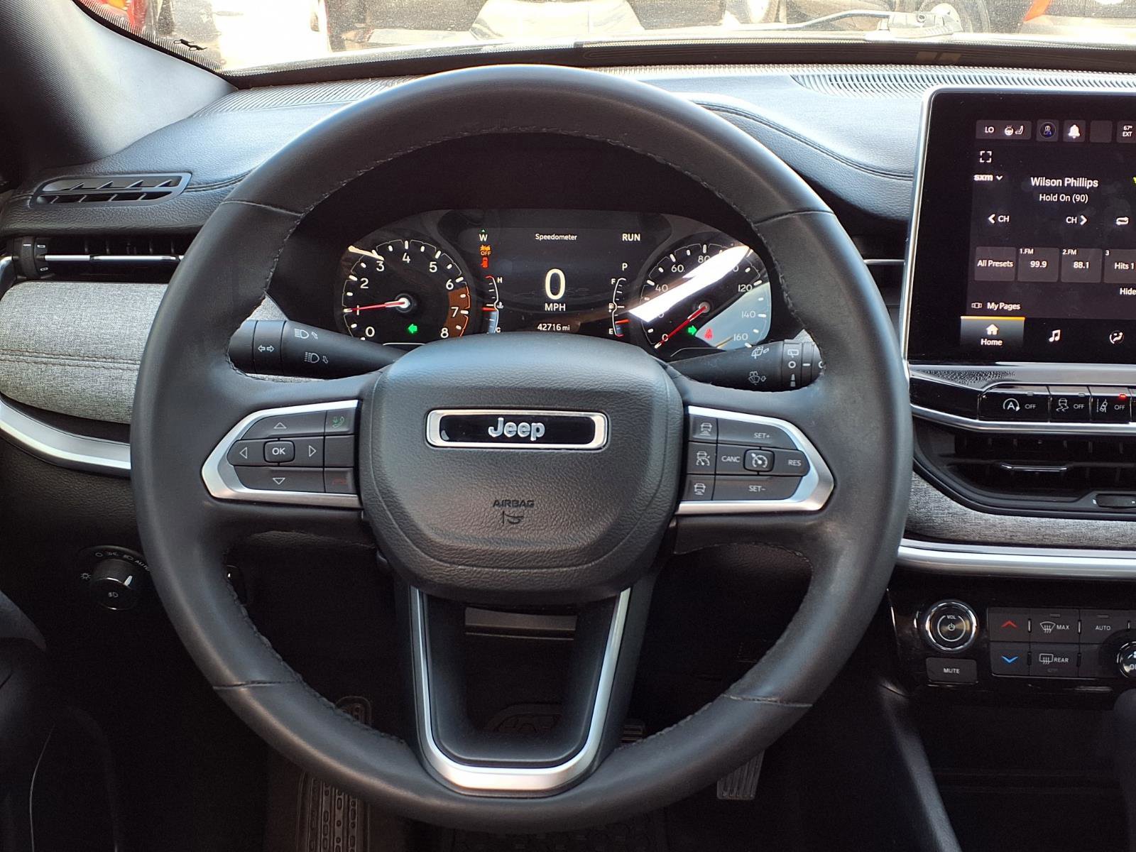 Used 2023 Jeep Compass Latitude image 18