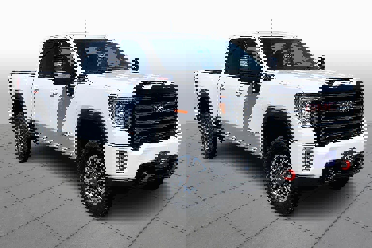 Used 2022 GMC Sierra 2500 AT4 image 2