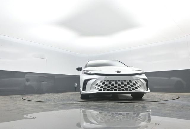 Used 2025 Toyota Camry XSE w/ Premium Plus Package image 34