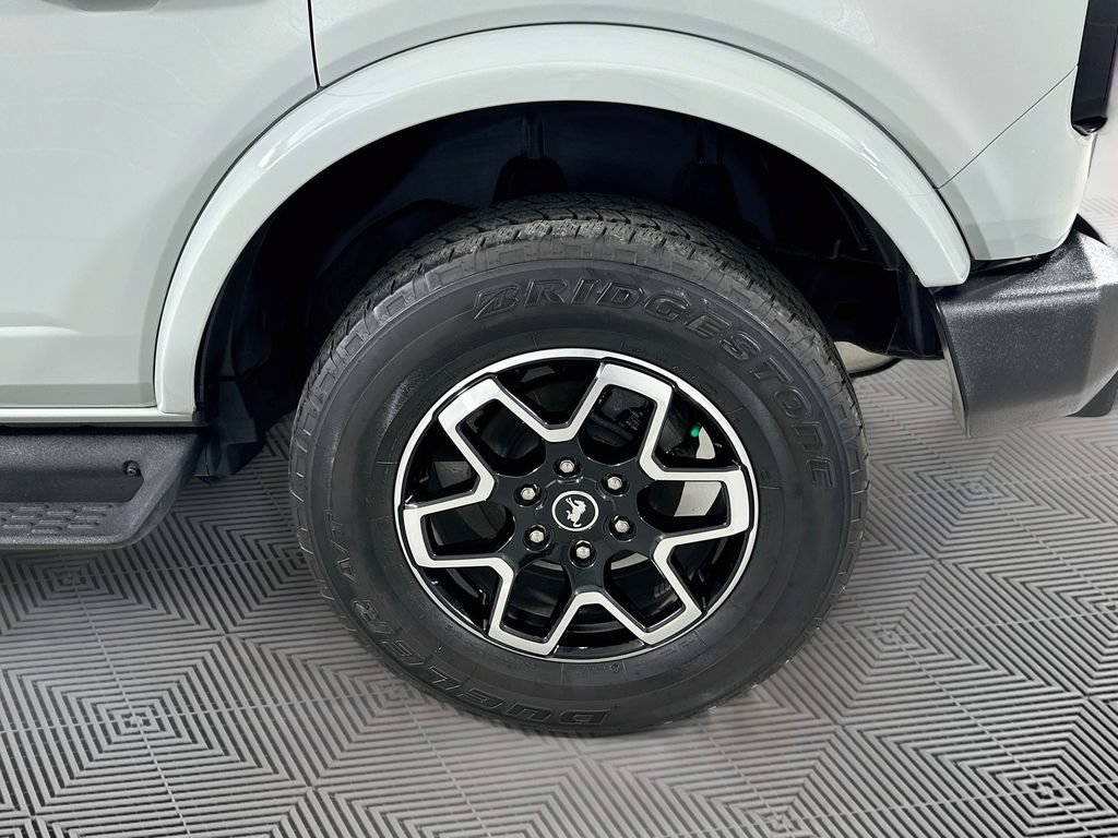 Certified 2024 Ford Bronco Outer Banks AWD/4WD image 16