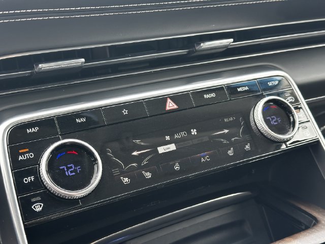 Used 2023 Genesis GV80 3.5T AWD/4WD image 23
