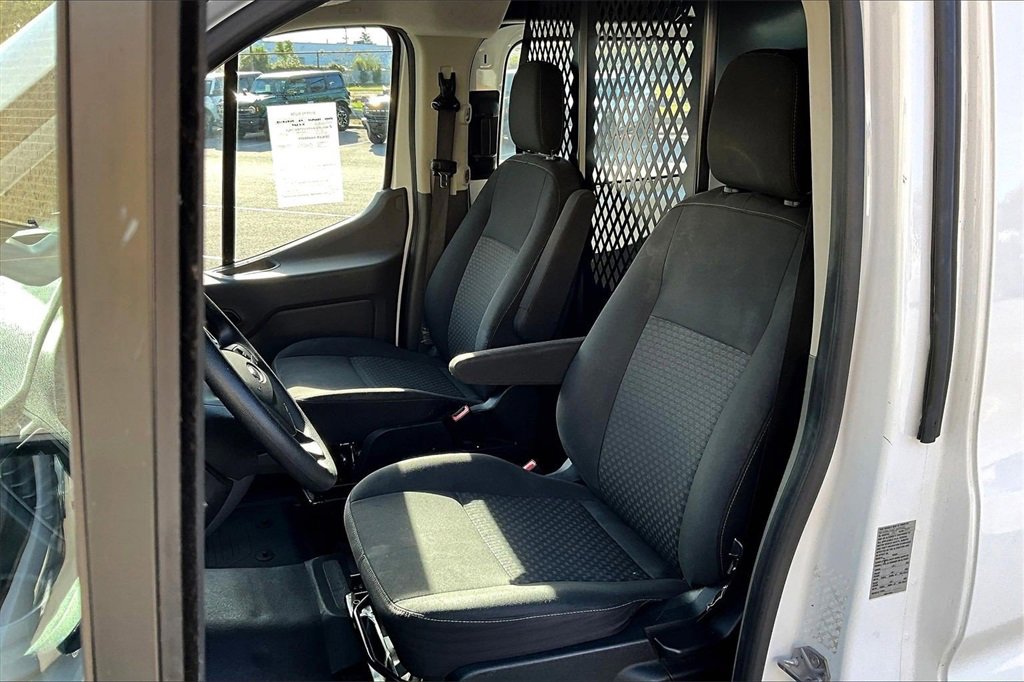 Certified 2023 Ford Transit 250 Low Roof w/ Exterior Upgrade Package image 21