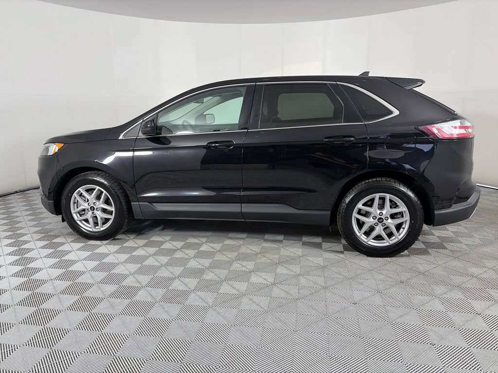 Certified 2024 Ford Edge SEL AWD/4WD image 4