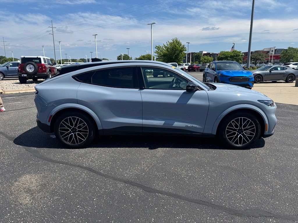 Certified 2025 Ford Mustang Mach-E Premium AWD/4WD image 2