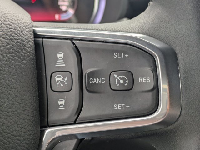 Used 2025 RAM 3500 Laramie AWD/4WD image 26
