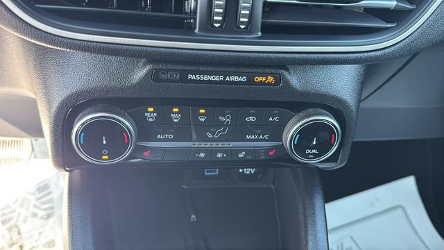 Certified 2022 Ford Escape SEL w/ Technology Package image 27