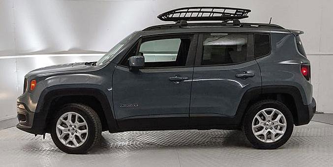Used 2018 Jeep Renegade Latitude w/ Popular Equipment Group image 2
