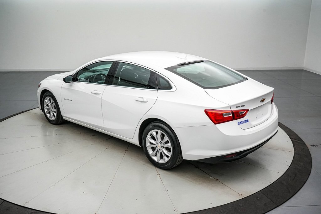 Used 2023 Chevrolet Malibu LT image 3