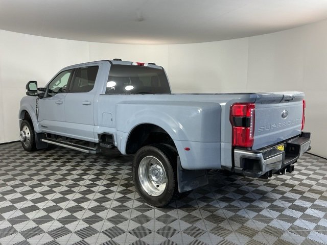 Certified 2025 Ford F450 Lariat w/ FX4 Off-Road Package image 4