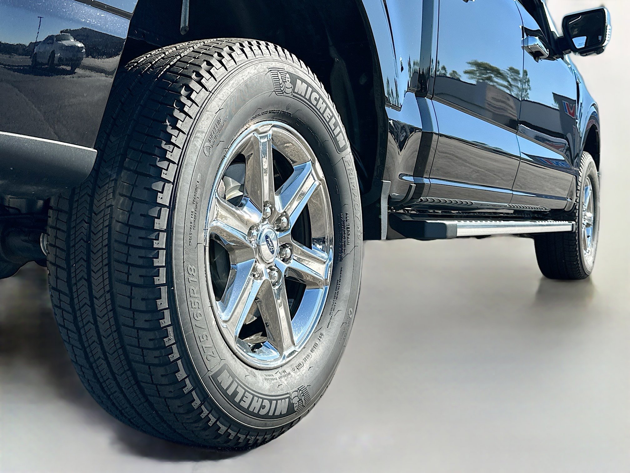 Certified 2024 Ford F150 XLT w/ Equipment Group 302A MID image 15