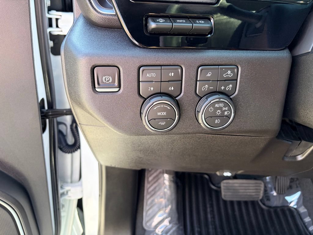 Used 2026 Chevrolet Silverado 2500 LTZ w/ LTZ Premium Package AWD/4WD image 22