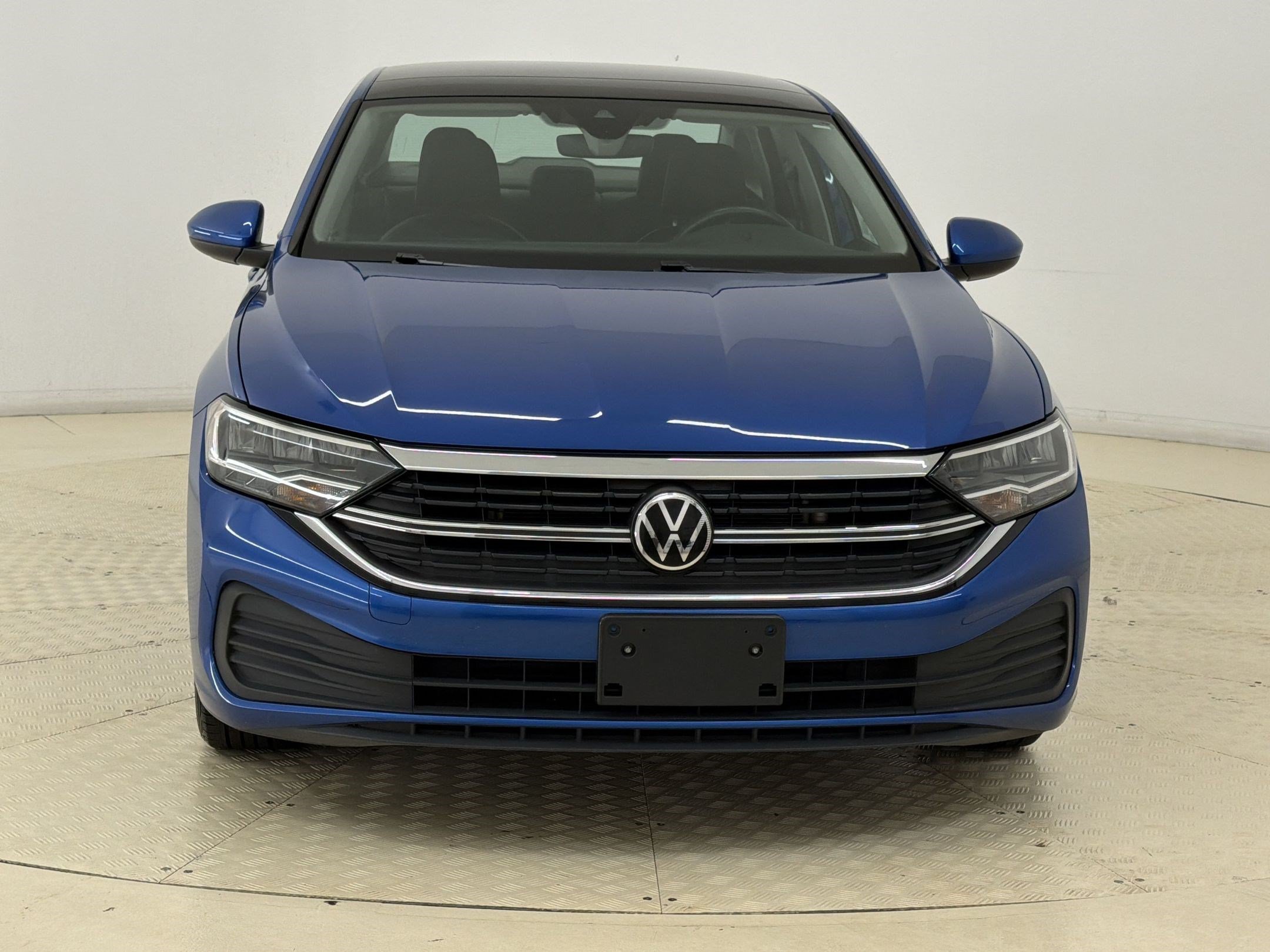 Used 2024 Volkswagen Jetta SE FWD image 6