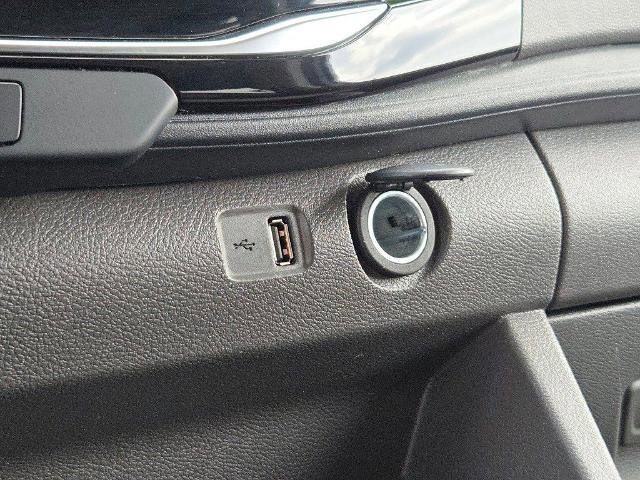 Certified 2024 Ford Transit 350 XLT RWD image 23