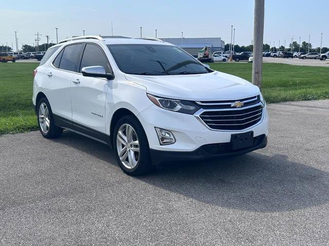 Used 2018 Chevrolet Equinox Premier w/ Infotainment II Package AWD/4WD image 2