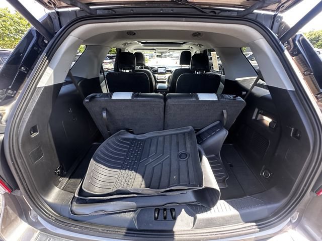 Certified 2021 Ford Explorer XLT w/ Equipment Group 202A AWD/4WD image 43