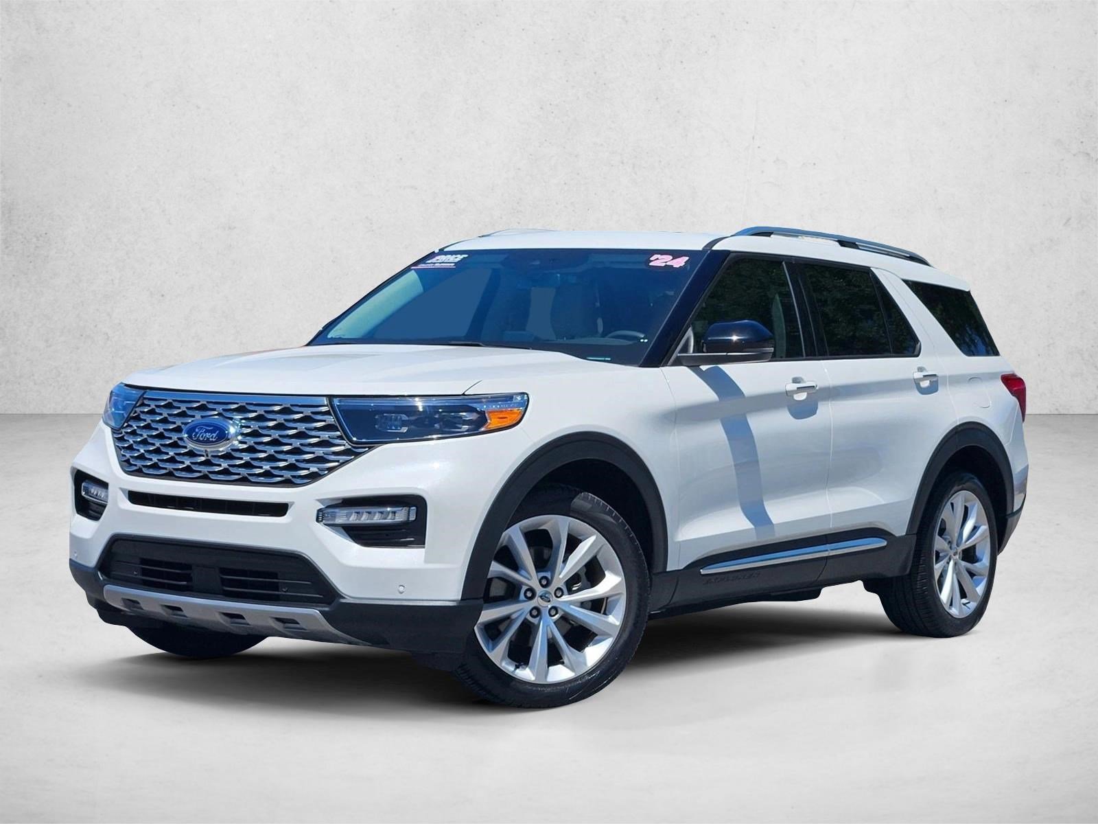 Certified 2024 Ford Explorer Platinum w/ Technology Package