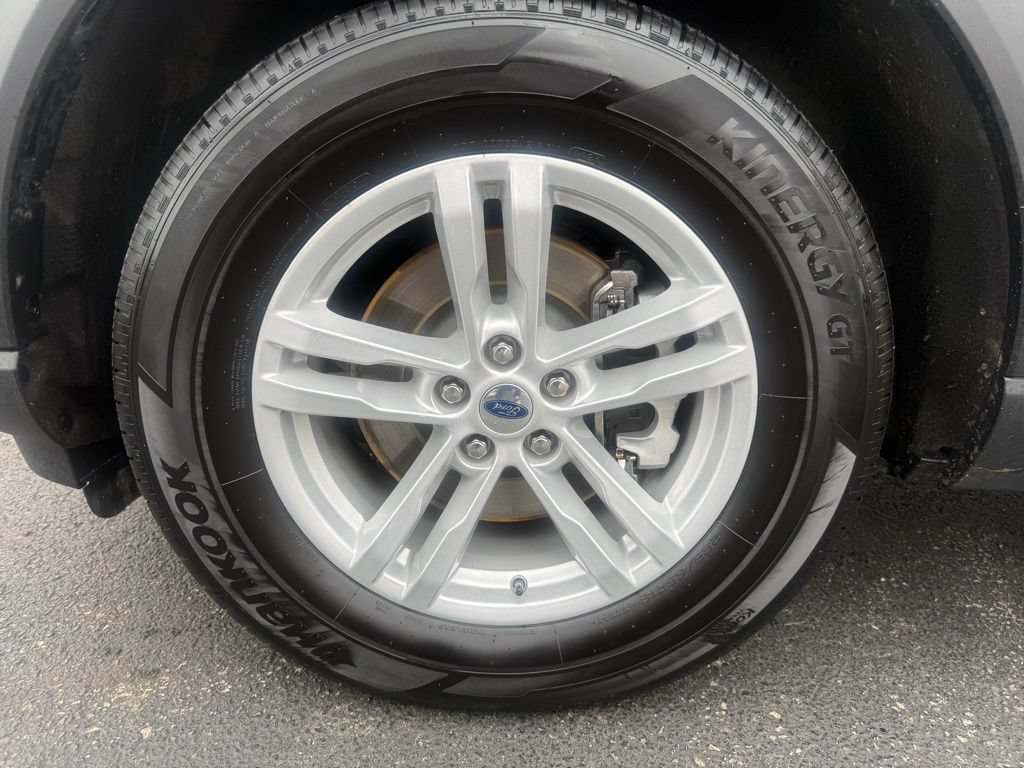 Certified 2024 Ford Explorer XLT AWD/4WD image 15