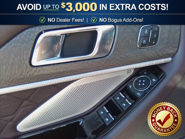 Certified 2025 Ford Explorer Platinum w/ Ultimate Package AWD/4WD image 16